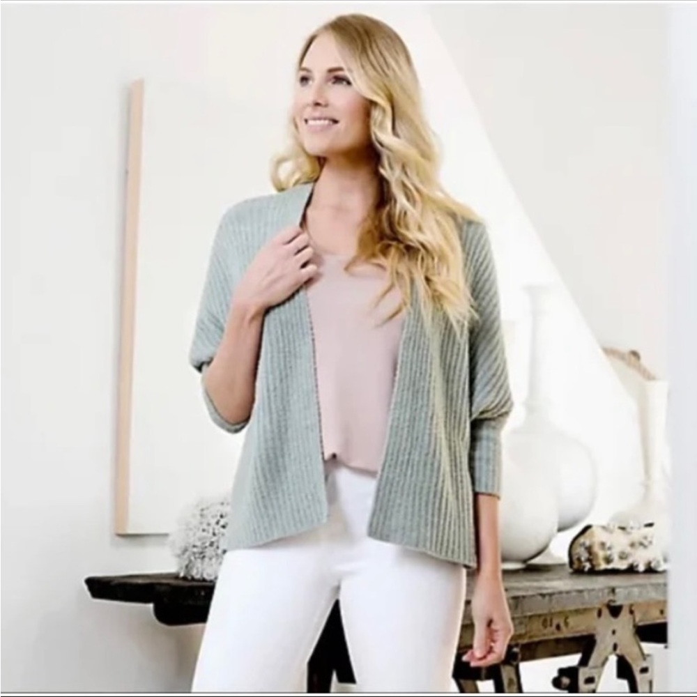Barefoot dreams cozy chic cardigan